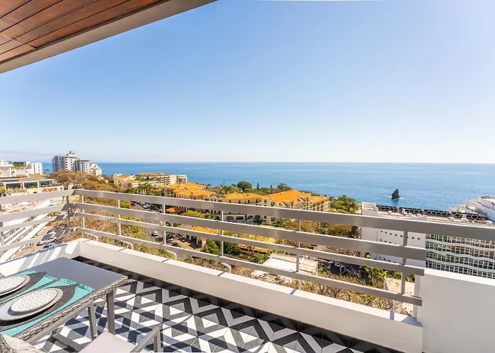 Flh Island Time With Sea View Daire Funchal